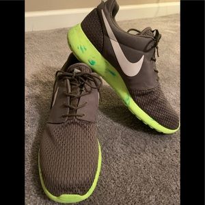 Nike Men's Roshe One